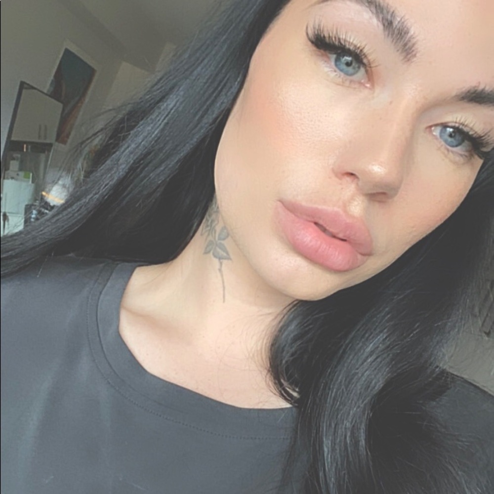 Meet your Posher, Meg